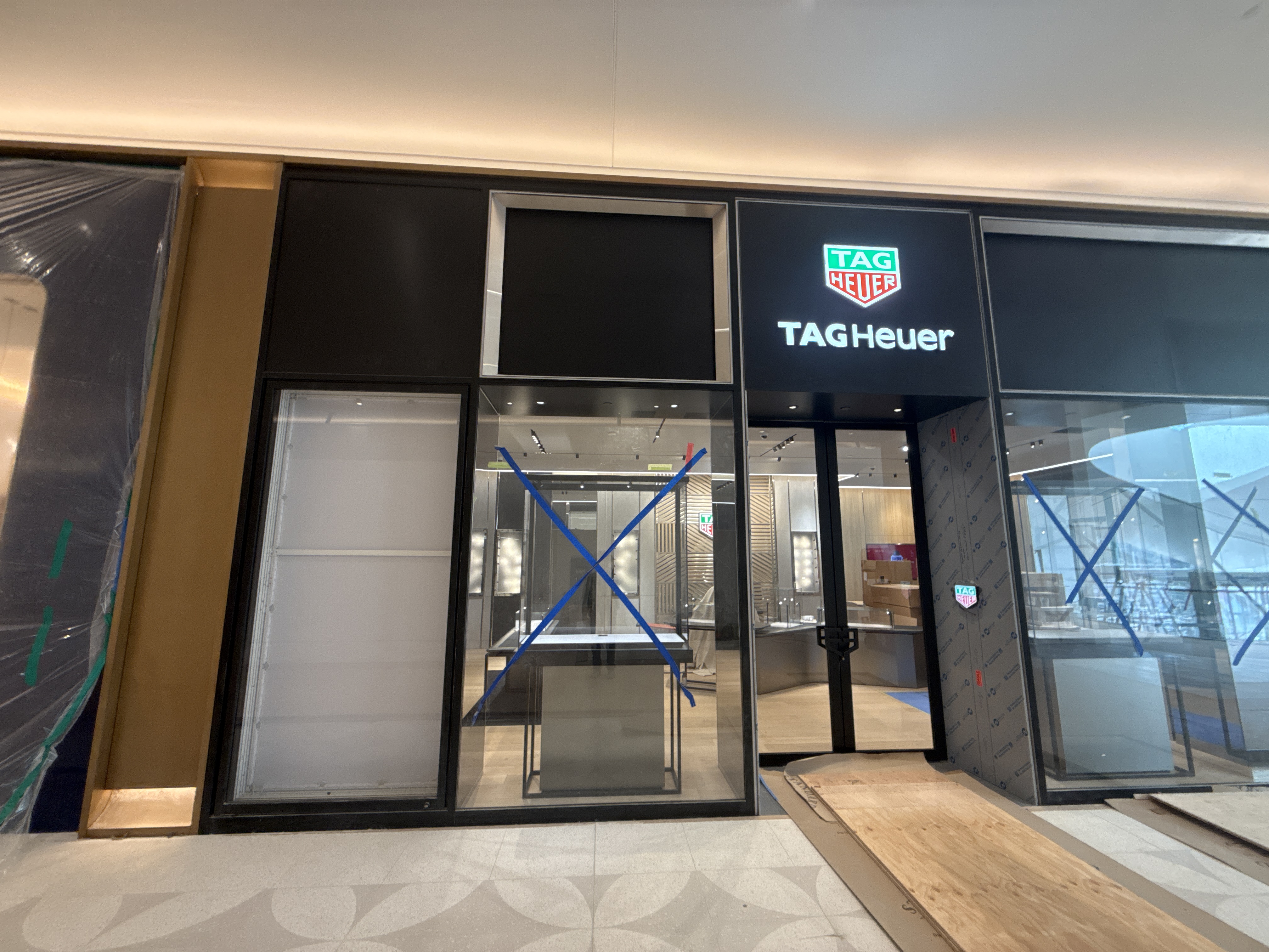TAG Heuer · Oakridge Park · Storefront during construction